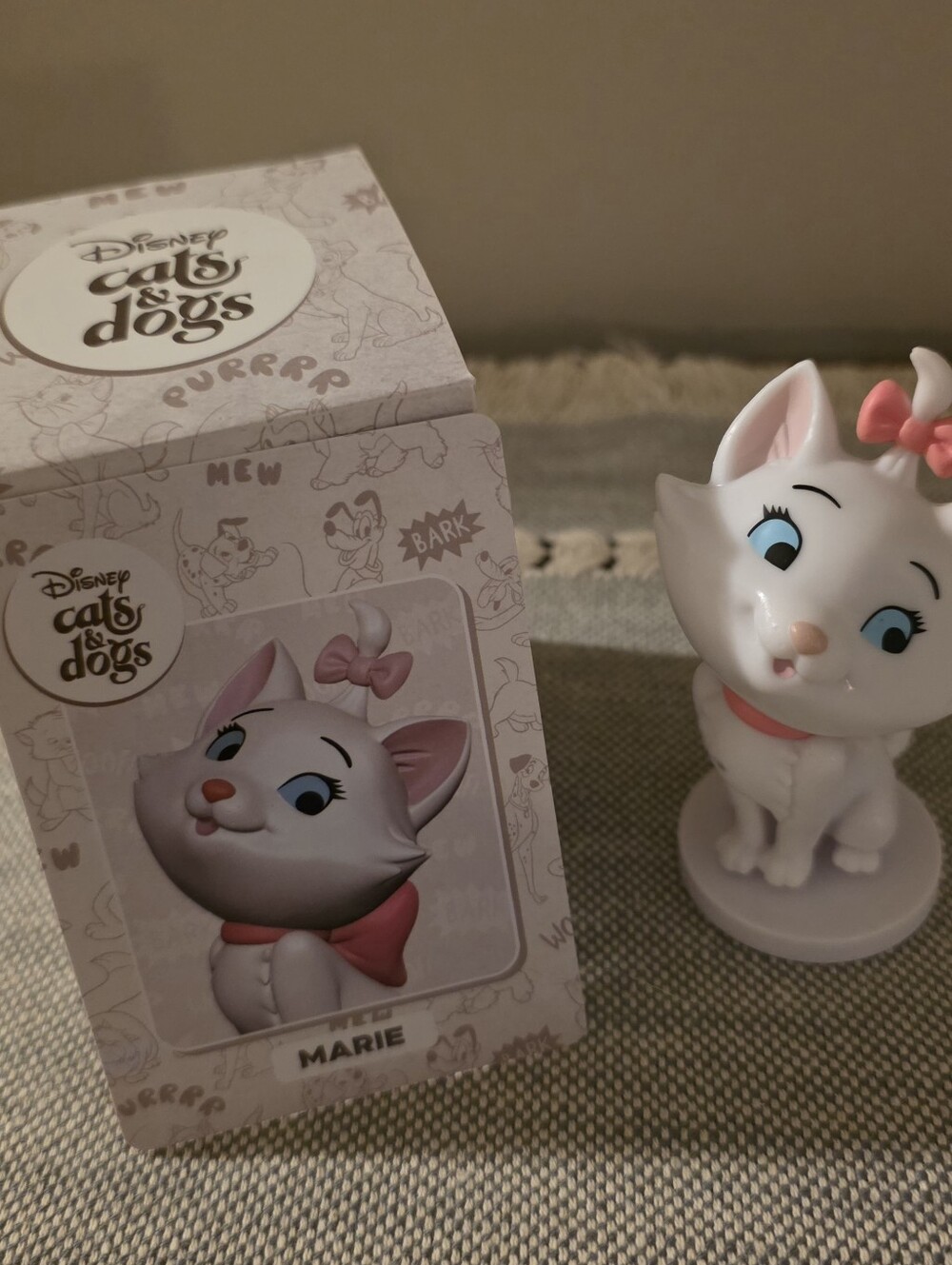 Culturefly Disney Cats & Dogs Blind Box Figure-- Marie The Aristocats
